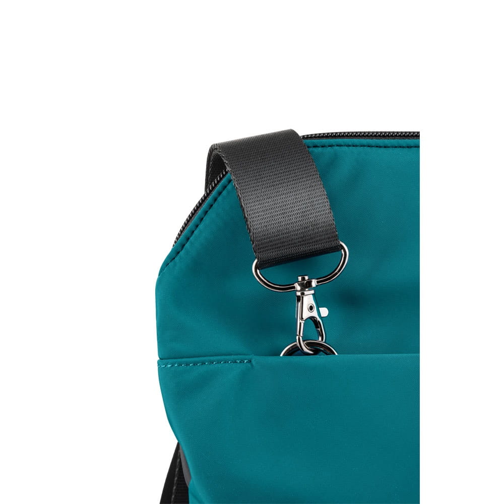 ROVER BACKPACK II. Rucksack aus Stoff und PU Petrol