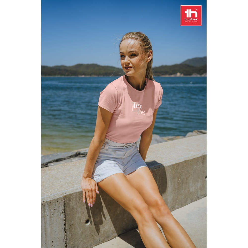 THC SOFIA. Tailliertes Damen-T-Shirt