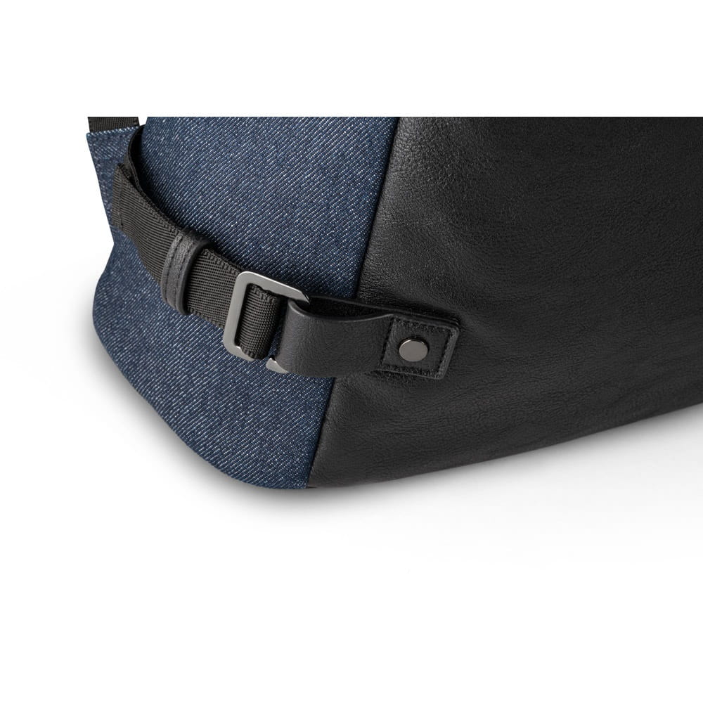 DIVERGENT BACKPACK I. Laptop-Rucksack bis zu 15.6'' aus Denim und PU Dunkelblau
